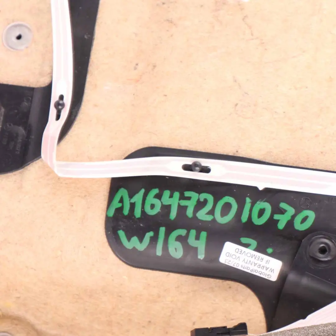 Door Card Front Right O/S Trim Cover Panelling Alpaca Grey to Mercedes ML W164 with Part number A1647201070 Mercedes ML W164 Door Card Front Right O/S Trim Cover Panelling Alpaca Grey - SKU A1647201070 - Part number A1647201070