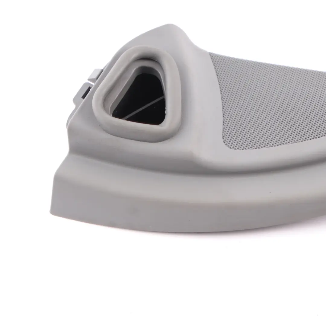 Lautsprecherabdeckung Dreieck vorne links Trim Grau für Mercedes W164 mit Teilenummer A1647201770 Mercedes W164 Lautsprecherabdeckung Dreieck vorne links Trim Grau - SKU A1647201770 - Teilenummer A1647201770