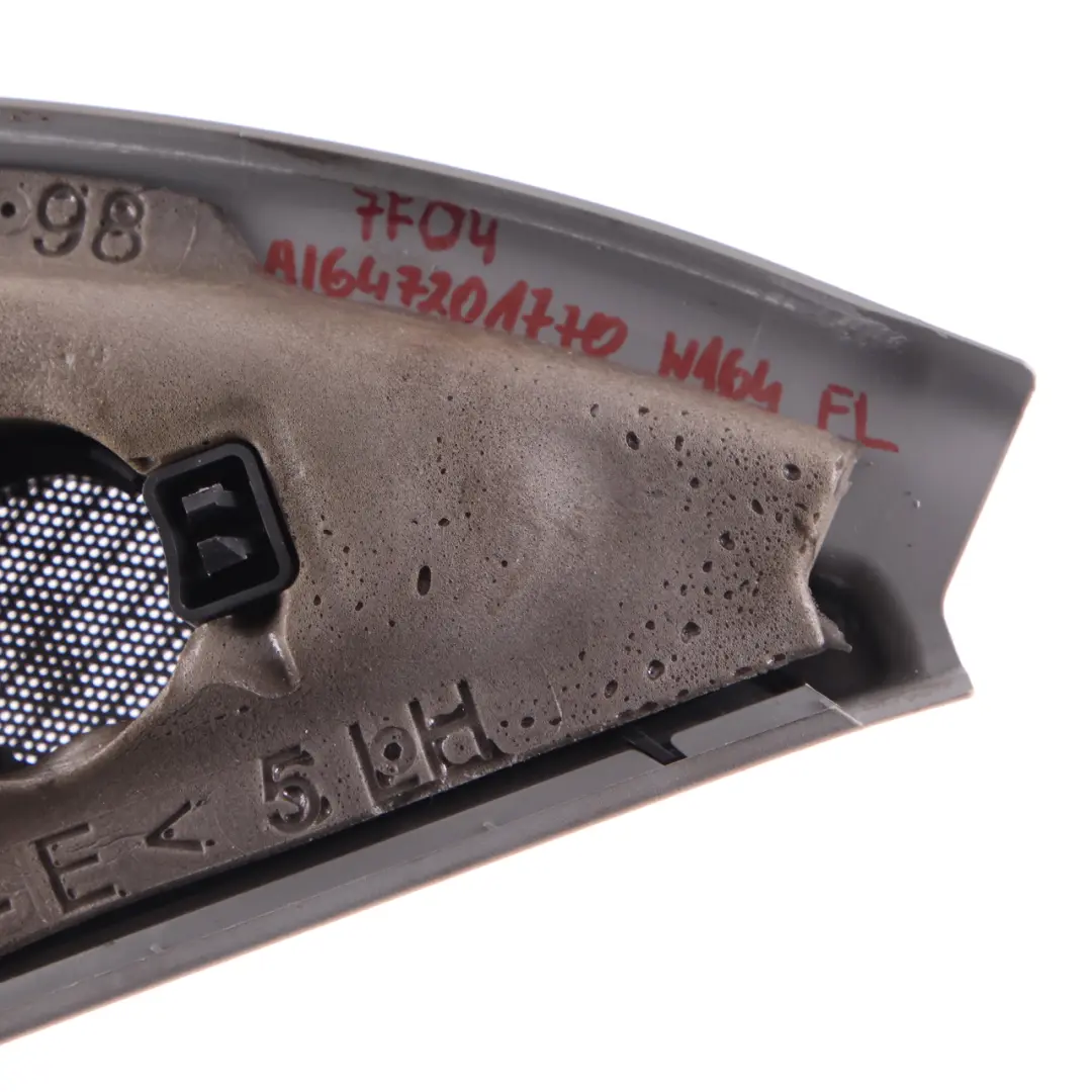 Tapa Altavoz Delantero Izquierdo Embellecedor Gris para Mercedes W164 con número de pieza A1647201770 Mercedes W164 Tapa Altavoz Delantero Izquierdo Embellecedor Gris - SKU A1647201770 - Número de pieza A1647201770