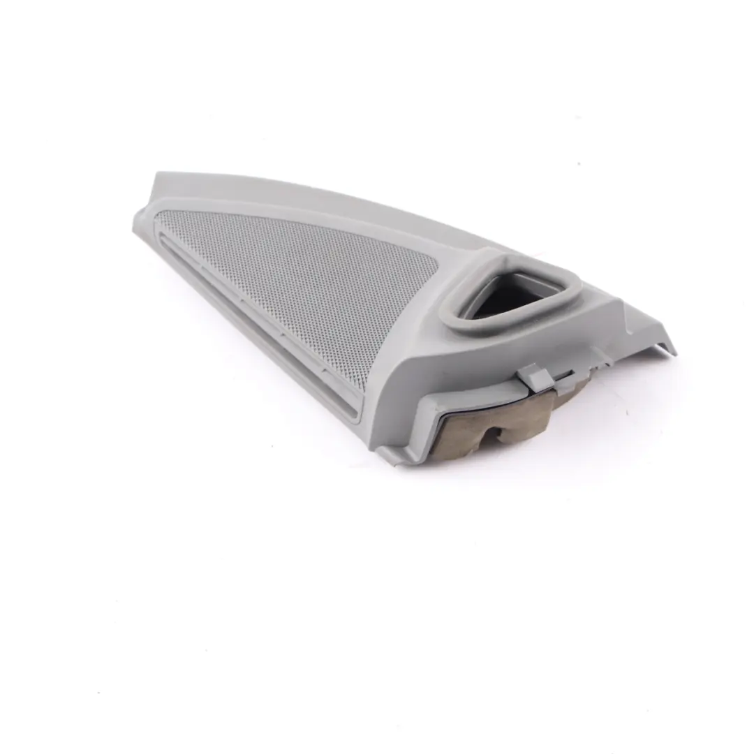 Lautsprecherabdeckung Dreieck vorne links Trim Grau für Mercedes W164 mit Teilenummer A1647201770 Mercedes W164 Lautsprecherabdeckung Dreieck vorne links Trim Grau - SKU A1647201770 - Teilenummer A1647201770