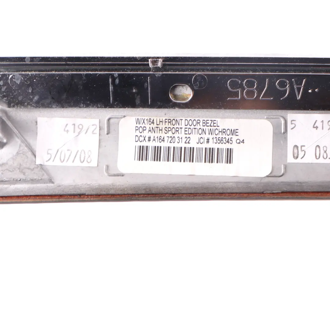 Decor Strip Trim Porta Anteriore Sinistra Pioppo per Mercedes W164 con numero di parte A1647203122 Mercedes W164 Decor Strip Trim Porta Anteriore Sinistra Pioppo - SKU A1647203122 - Numero di parte A1647203122