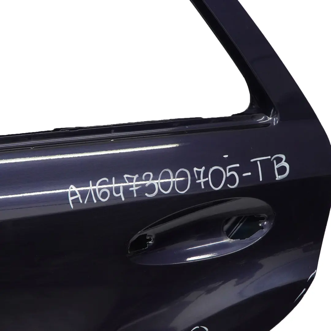 Puerta Trasera Izquierda Tanzanite Azul - 359 para Mercedes ML W164 con número de pieza A1647300105 Mercedes ML W164 Puerta Trasera Izquierda Tanzanite Azul - 359 - SKU A1647300705-TB - Número de pieza A1647300105