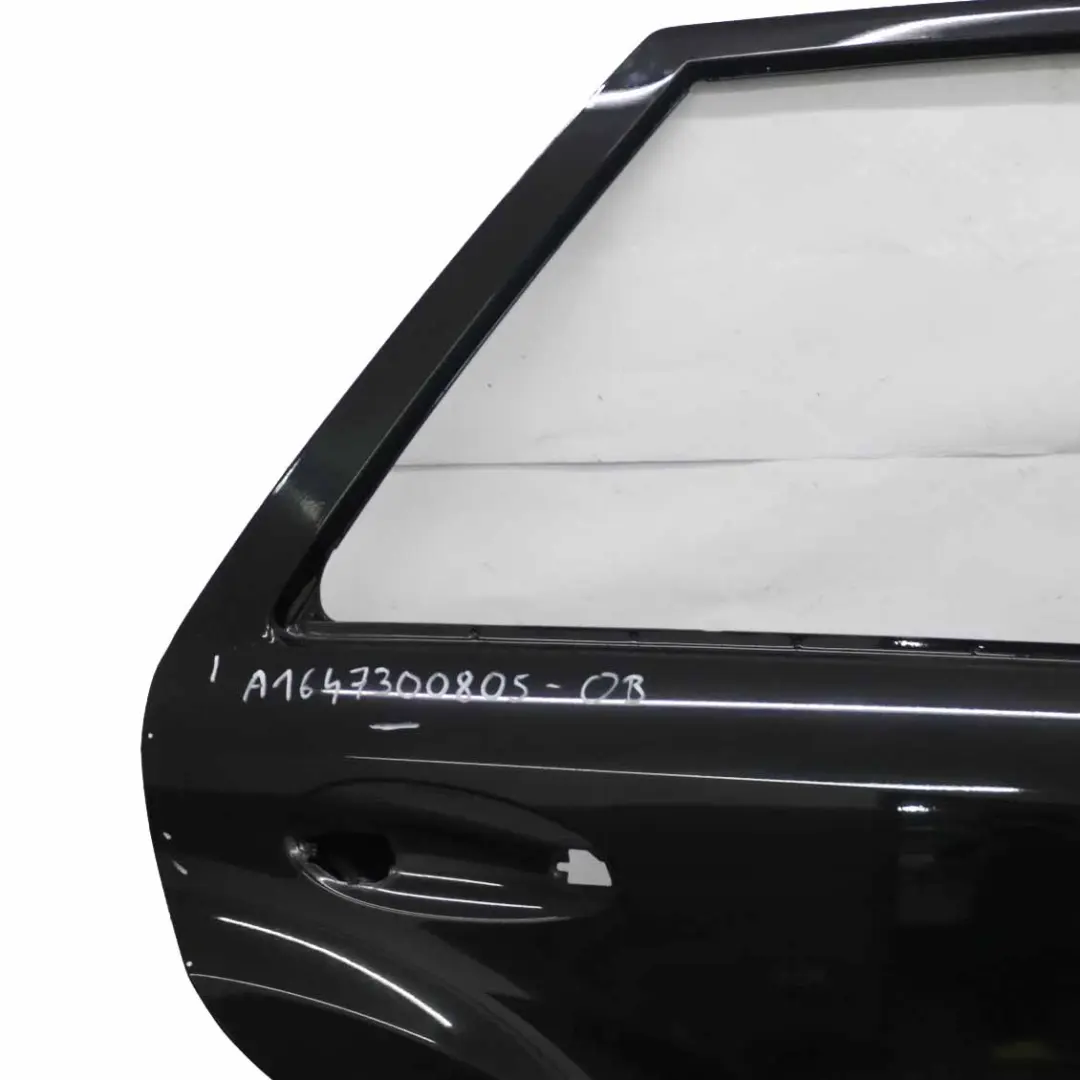 Mercedes ML W164 Puerta Trasera Derecha Negro Obsidiana Metalizado - 197 - SKU A1647300805-OB - Número de pieza A1647300805