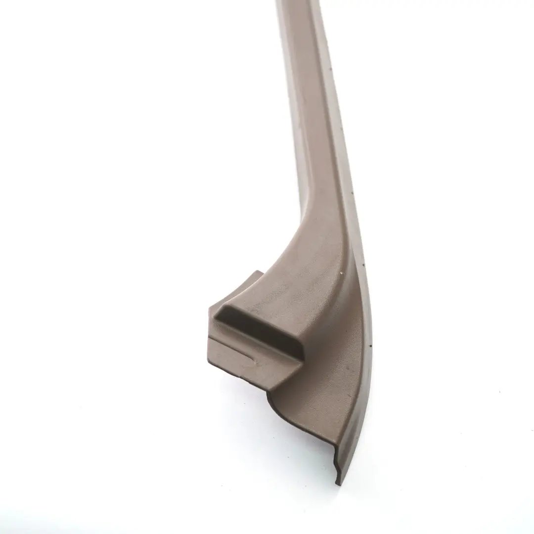 ventana de la puerta trasera derecha Marrón para Mercedes ML W164 Marco con número de pieza A1647301070 Mercedes ML W164 Marco ventana de la puerta trasera derecha Marrón - SKU A1647301070-1 - Número de pieza A1647301070