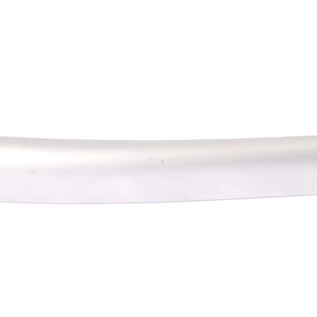 Striscia porta Decor Trim posteriore destro Argento per Mercedes X164 con numero di parte A1647302422 Mercedes X164 Striscia porta Decor Trim posteriore destro Argento - SKU A1647302422 - Numero di parte A1647302422