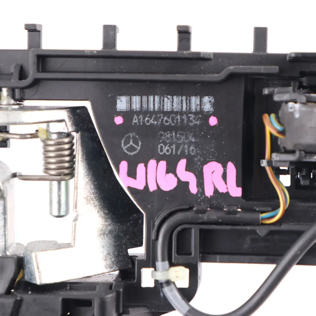 Door Handle Base Rear Left N/S Grab Carrier Base A1647601134 to Mercedes ML W164 with Part number A1647302535 Mercedes ML W164 Door Handle Base Rear Left N/S Grab Carrier Base A1647601134 - SKU A1647302535-1 - Part number A1647302535