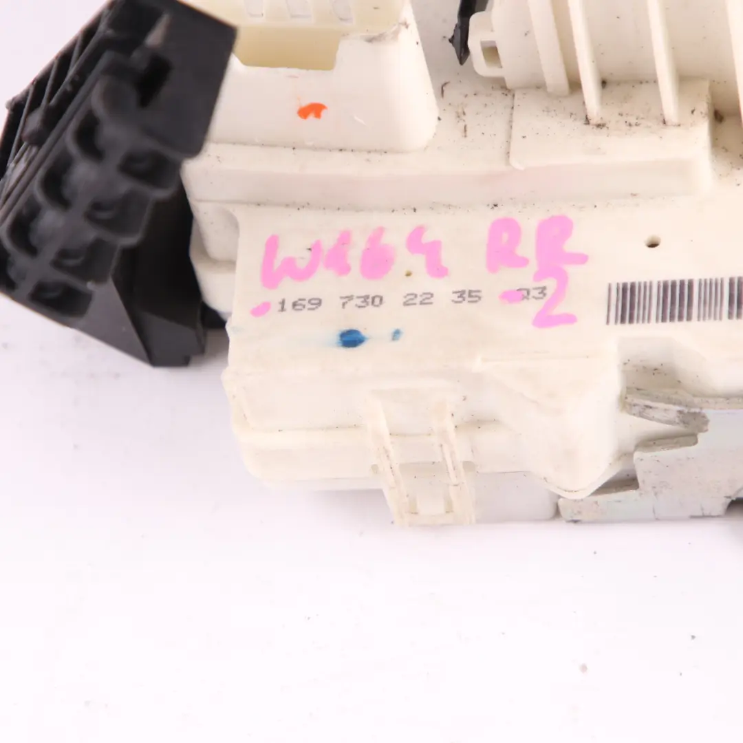 Door Lock Mercedes ML W164 Rear Right O/S Mechanism Actuator A1697302235 to with Part number A1647302635 Door Lock Mercedes ML W164 Rear Right O/S Mechanism Actuator A1697302235 - SKU A1647302635-2 - Part number A1647302635