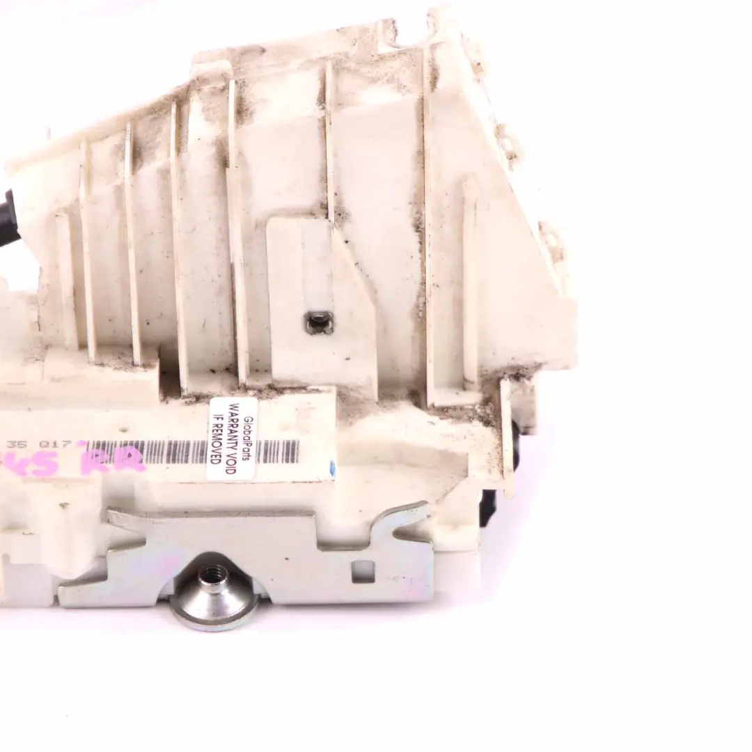 Meccanismo Blocco Porta Attuatore Posteriore Destro A1697302235 per Mercedes W245 con numero di parte A1647302635 Mercedes W245 Meccanismo Blocco Porta Attuatore Posteriore Destro A1697302235 - SKU A1647302635-3 - Numero di parte A1647302635