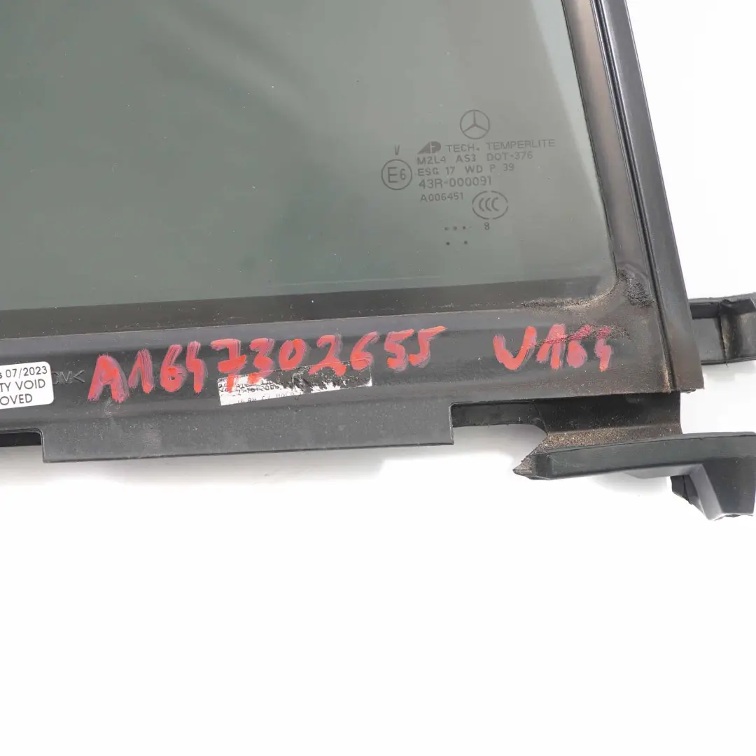 Window Glass Rear Right O/S Door Triangle Tinted AS3 to Mercedes W164 with Part number A1647302655 Mercedes W164 Window Glass Rear Right O/S Door Triangle Tinted AS3 - SKU A1647302655 - Part number A1647302655