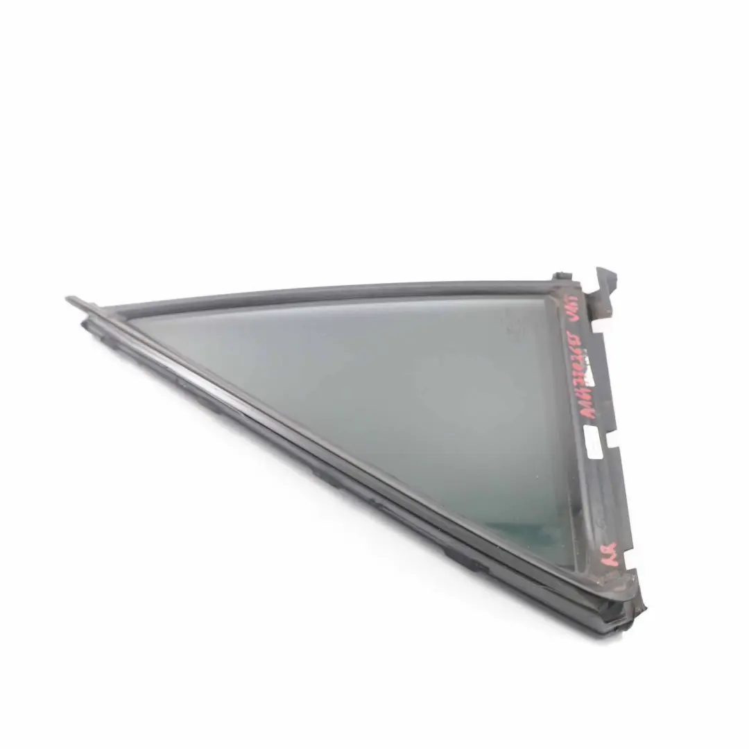 Fenster Scheibe Hinten Rechts Türdreieck Getönt AS3 für Mercedes W164 mit Teilenummer A1647302655 Mercedes W164 Fenster Scheibe Hinten Rechts Türdreieck Getönt AS3 - SKU A1647302655 - Teilenummer A1647302655