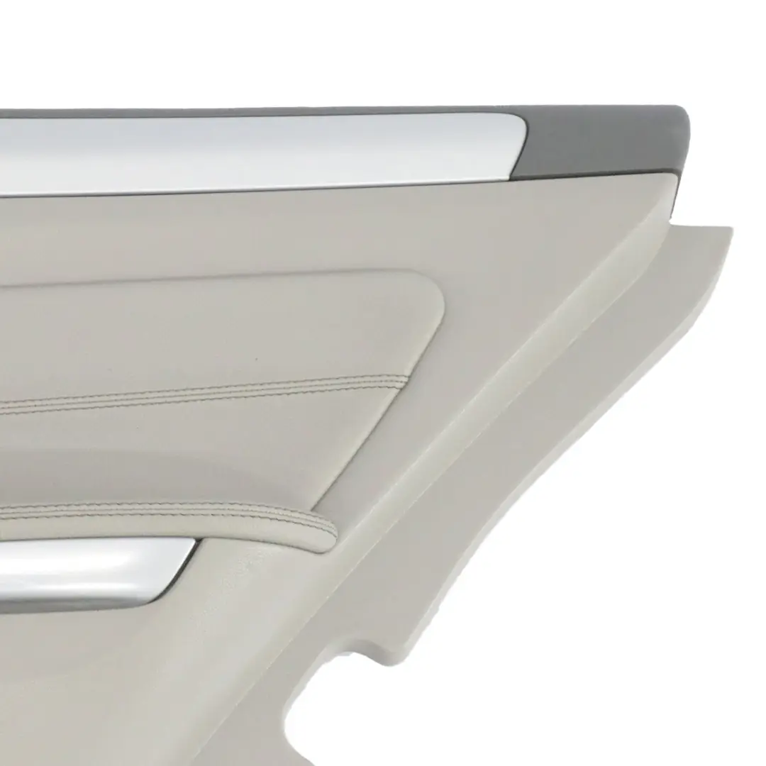 Carte Porte Arrière Droite Panneau garniture A1647301470 pour Mercedes ML W164 à propos du numéro de pièce A1647309670 Mercedes ML W164 Carte Porte Arrière Droite Panneau garniture A1647301470 - SKU A1647309670-2 - Numéro de pièce A1647309670