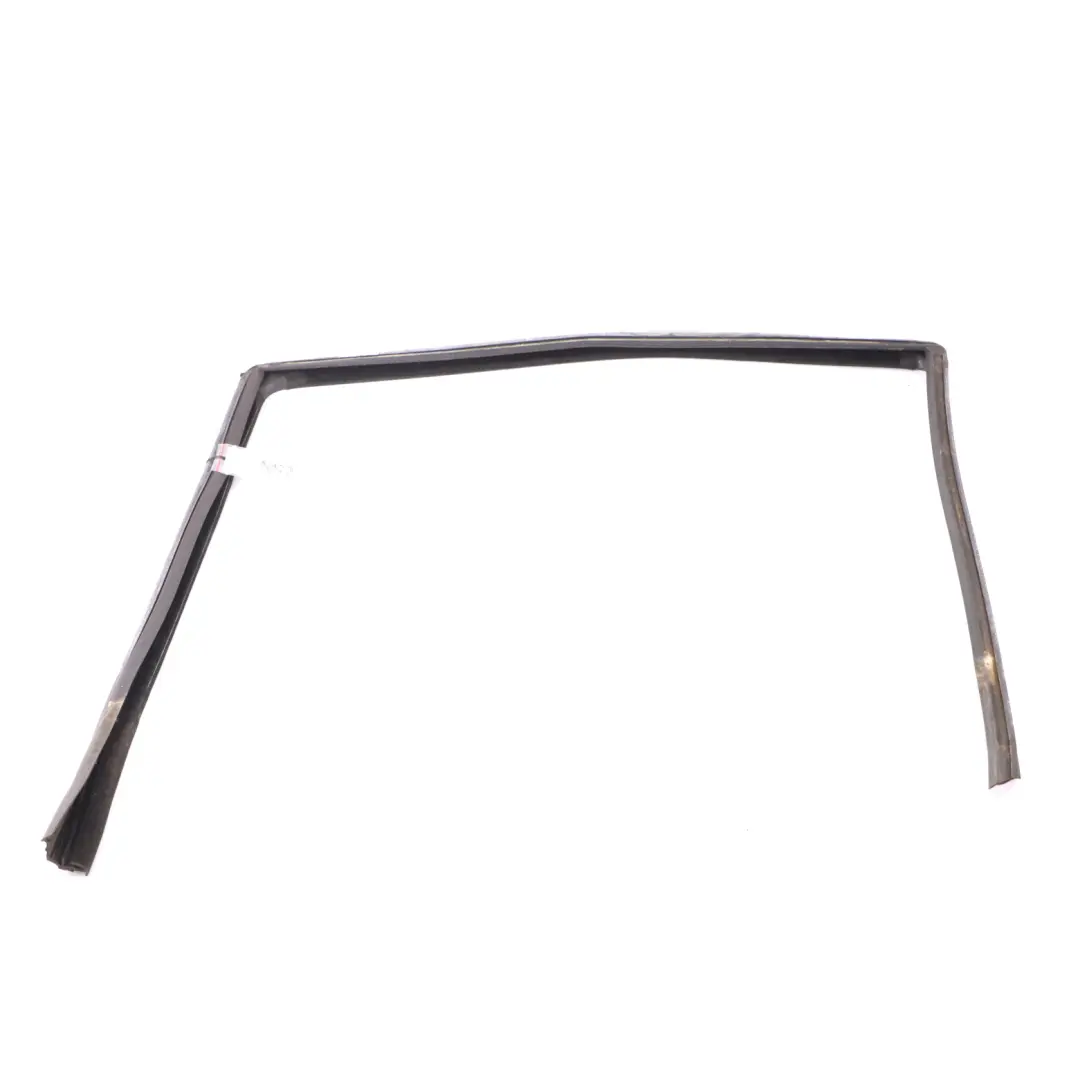Uszczelka Szyby Drzwi Lewy Tył do Mercedes GL X164 o numerze A1647350525 Mercedes GL X164 Uszczelka Szyby Drzwi Lewy Tył - SKU A1647350525 - Numer Części A1647350525