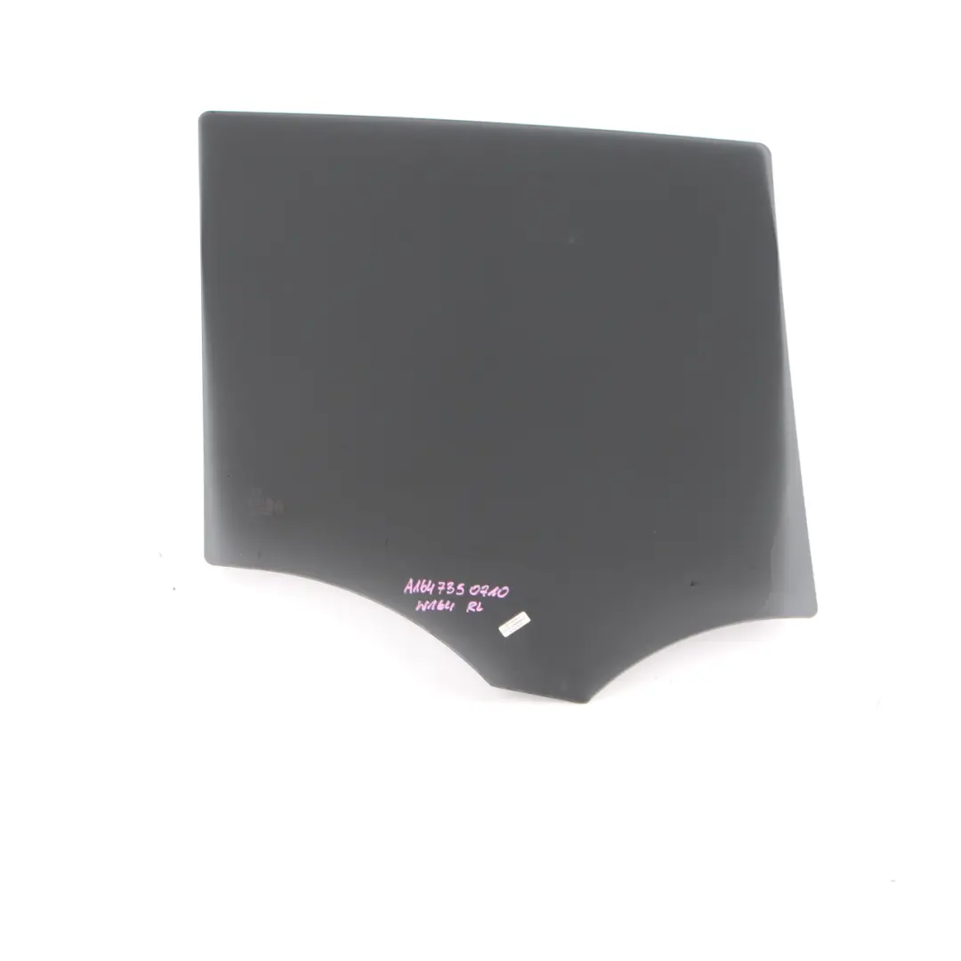 Vetro Porta Posteriore Lato Sinistro Tinta AS3 per Mercedes ML W164 con numero di parte A1647350710 Mercedes ML W164 Vetro Porta Posteriore Lato Sinistro Tinta AS3 - SKU A1647350710 - Numero di parte A1647350710