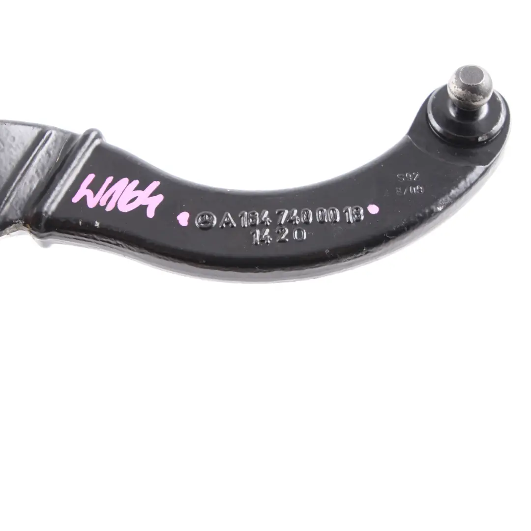 Coffre Couvercle hayon Bras charnière arrière pour Mercedes W164 à propos du numéro de pièce A1647400018 Mercedes W164 Coffre Couvercle hayon Bras charnière arrière - SKU A1647400018 - Numéro de pièce A1647400018