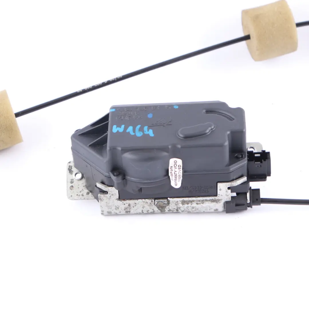 Lock Mercedes ML W164 W251 Rear Trunk Latch Mechanism Catch A1647400335 to Tailgate with Part number A1647400300 Tailgate Lock Mercedes ML W164 W251 Rear Trunk Latch Mechanism Catch A1647400335 - SKU A1647400300 - Part number A1647400300