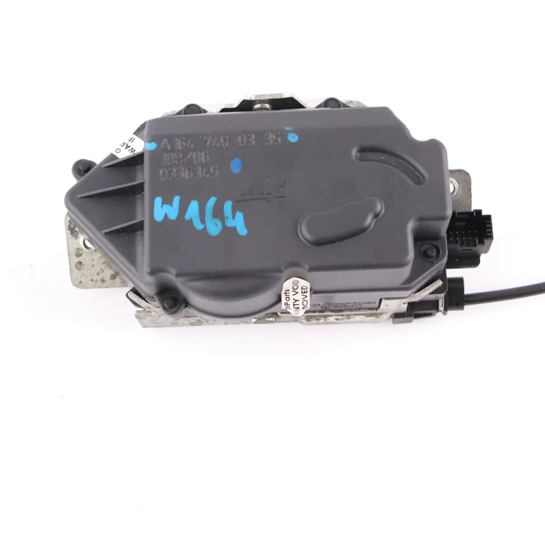 Lock Mercedes ML W164 W251 Rear Trunk Latch Mechanism Catch A1647400335 to Tailgate with Part number A1647400300 Tailgate Lock Mercedes ML W164 W251 Rear Trunk Latch Mechanism Catch A1647400335 - SKU A1647400300 - Part number A1647400300