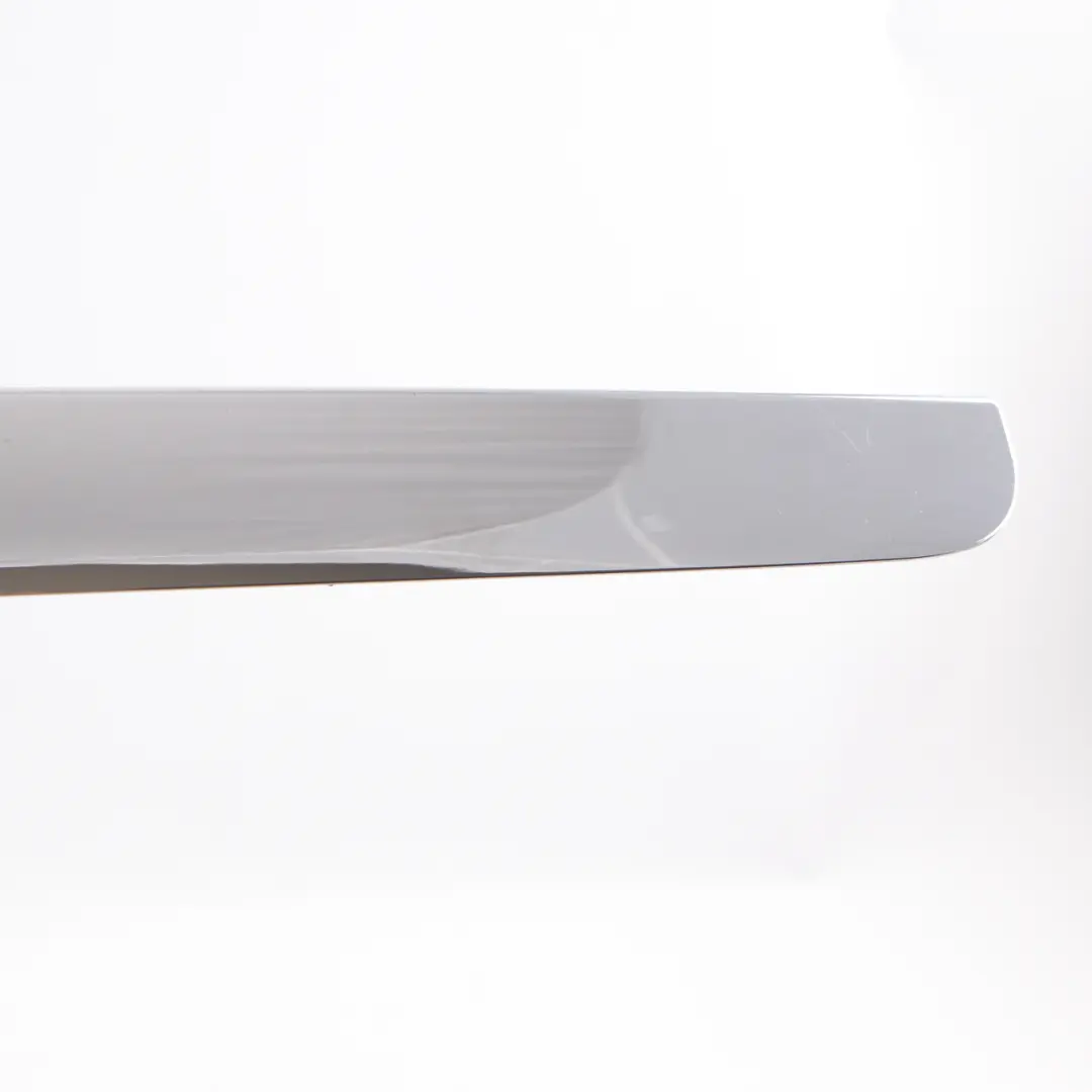 Blenda Listwa Klapy Bagażnika do Mercedes ML W164 o numerze A1647400893 Mercedes ML W164 Blenda Listwa Klapy Bagażnika - SKU A1647400893-1 - Numer Części A1647400893