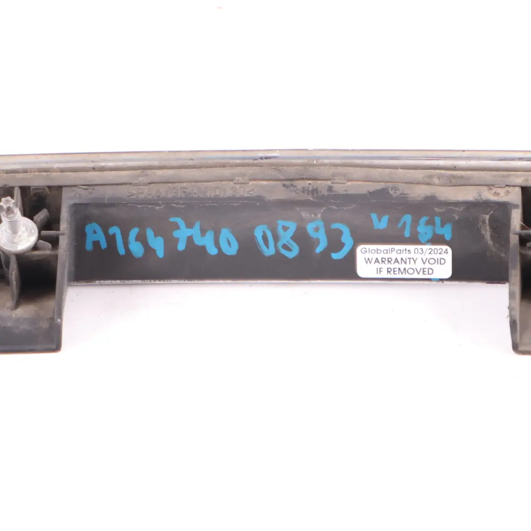 Mercedes-Benz ML W164 Abdeckung Kofferraumklappe Haltegriff Chrom für mit Teilenummer A1647400893 Mercedes-Benz ML W164 Abdeckung Kofferraumklappe Haltegriff Chrom - SKU A1647400893 - Teilenummer A1647400893