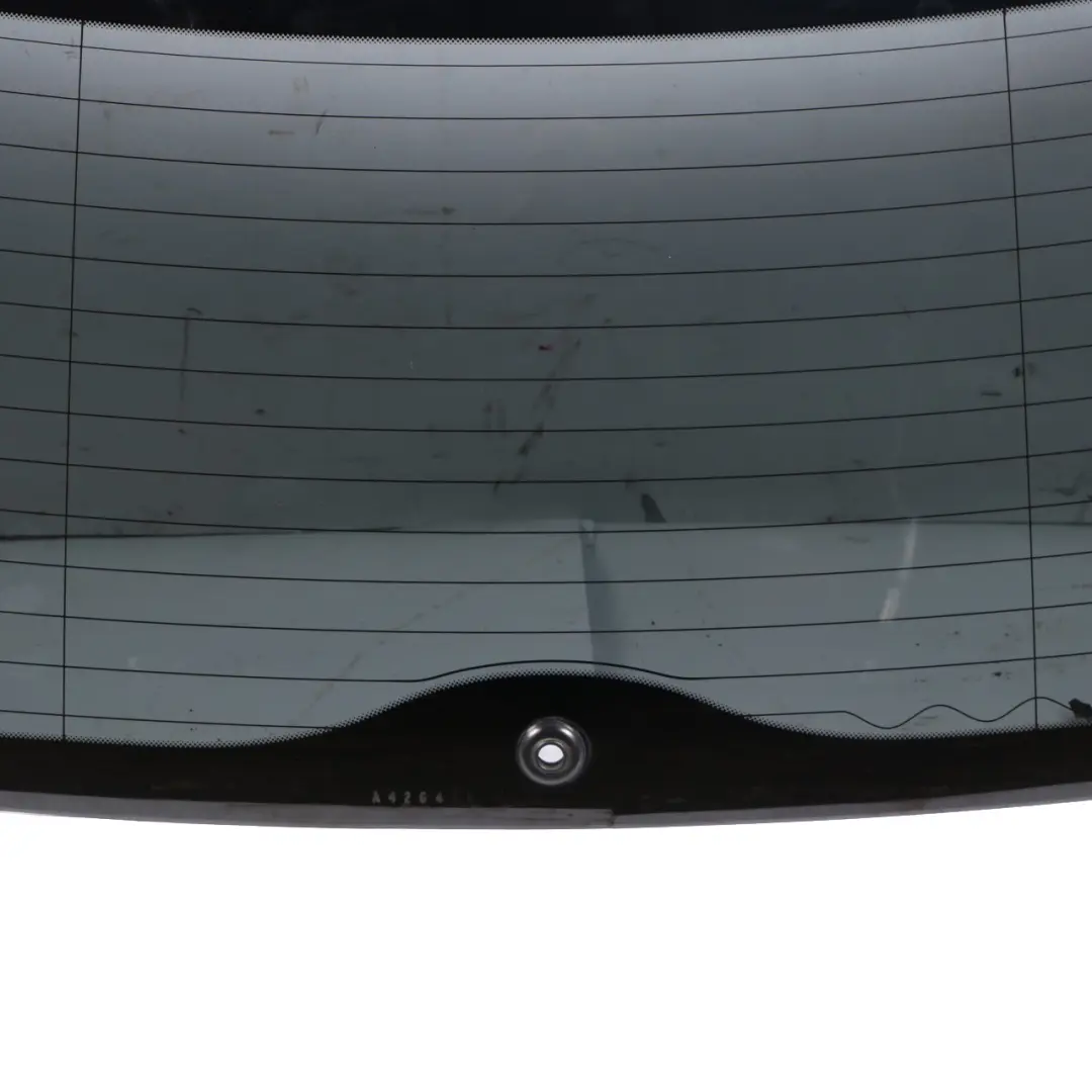 Szyba Tylna Klapy Bagażnika AS3 do Mercedes ML W164 o numerze A1647401057 Mercedes ML W164 Szyba Tylna Klapy Bagażnika AS3 - SKU A1647401057 - Numer Części A1647401057