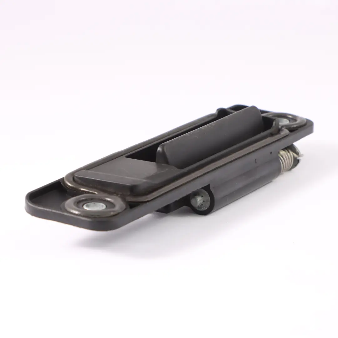 Uchwyt Klamka Klapy Pokrywy Bagażnika do Mercedes ML W164 o numerze A1647401193 Mercedes ML W164 Uchwyt Klamka Klapy Pokrywy Bagażnika - SKU A1647401193 - Numer Części A1647401193
