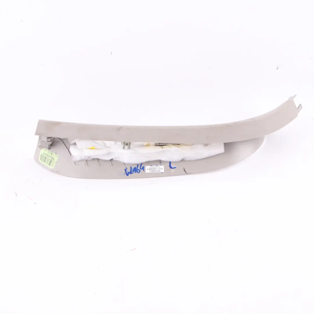 Mercedes W164 Embellecedor Tapa Maletero Trasero Izquierdo Gris - SKU A1647402370-1 - Número de pieza A1647402370