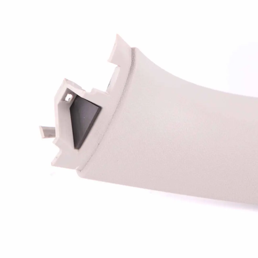 Copertura portellone posteriore destro Grigio per Mercedes ML W164 con numero di parte A1647402470 Mercedes ML W164 Copertura portellone posteriore destro Grigio - SKU A1647402470-1 - Numero di parte A1647402470