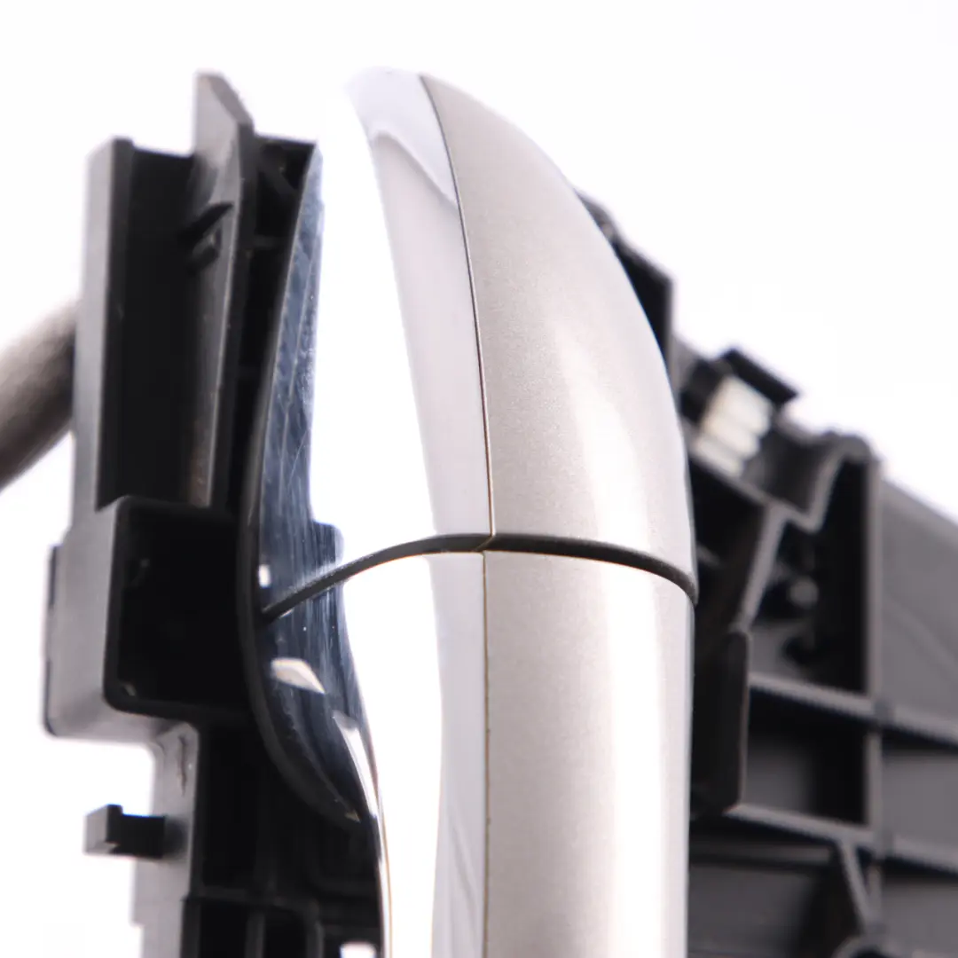 Door Handle Rear Left N/S Grab Cubanite Silver to Mercedes ML W164 with Part number A1647600334 Mercedes ML W164 Door Handle Rear Left N/S Grab Cubanite Silver - SKU A1647600334-CS - Part number A1647600334