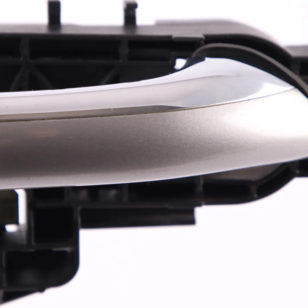 Door Handle Rear Right O/S Grab Cubanite Silver to Mercedes ML W164 with Part number A1647600434 Mercedes ML W164 Door Handle Rear Right O/S Grab Cubanite Silver - SKU A1647600434-CS - Part number A1647600434