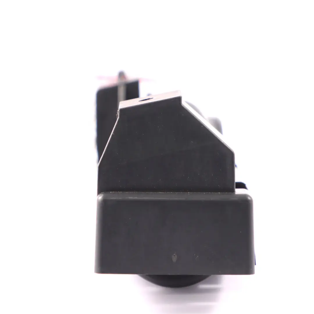 Asiento Portón Trasero Interior Mercedes X164 W251 Tirador Apertura para con número de pieza A1647600561 Asiento Portón Trasero Interior Mercedes X164 W251 Tirador Apertura - SKU A1647600561 - Número de pieza A1647600561