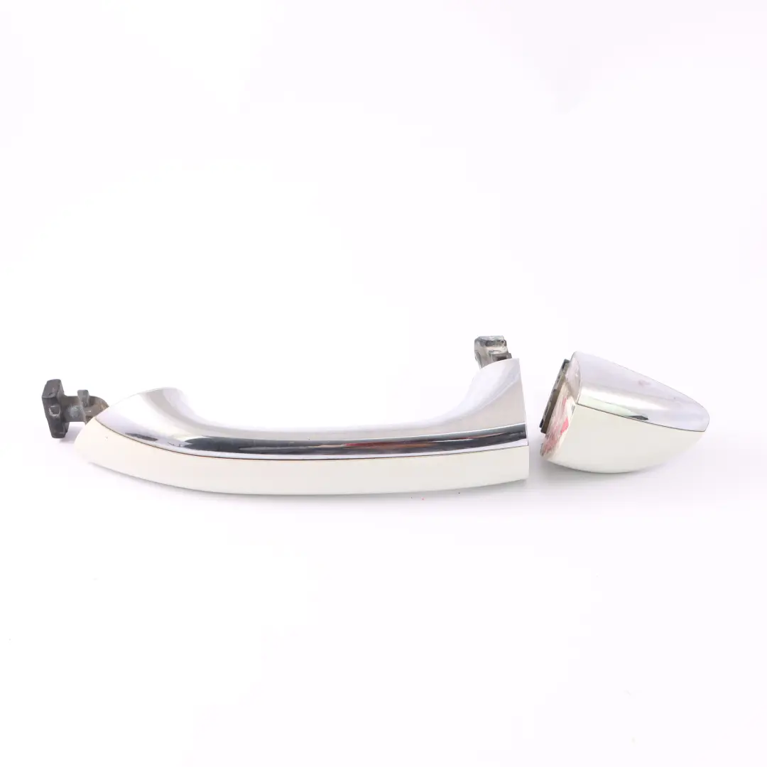Maniglia porta Mercedes W164 W251 esterna anteriore sinistra Bianco Calcite 650 per con numero di parte A1647600570 Maniglia porta Mercedes W164 W251 esterna anteriore sinistra Bianco Calcite 650 - SKU A1647600570-CW - Numero di parte A1647600570