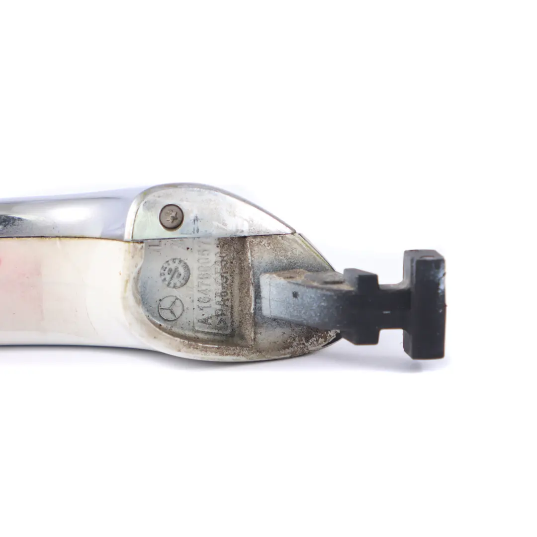 Door Handle Mercedes ML W164 W251 Front Rear Right O/S Calcite White - 650 to with Part number A1647600670 Door Handle Mercedes ML W164 W251 Front Rear Right O/S Calcite White - 650 - SKU A1647600670-CW - Part number A1647600670