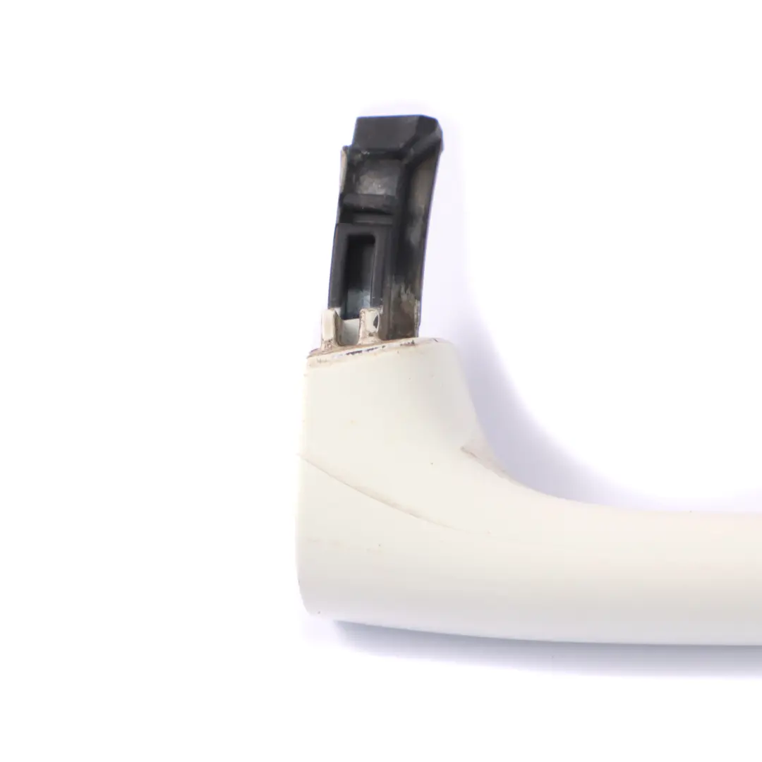 Door Handle Mercedes ML W164 W251 Front Rear Right O/S Calcite White - 650 to with Part number A1647600670 Door Handle Mercedes ML W164 W251 Front Rear Right O/S Calcite White - 650 - SKU A1647600670-CW - Part number A1647600670