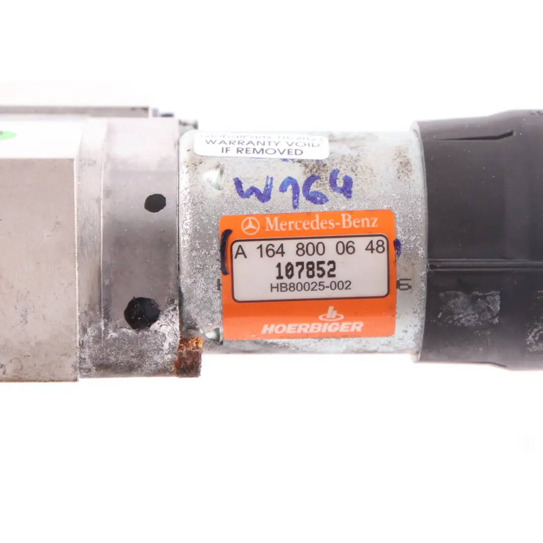 Puerta Bomba Hidráulica Maletero Tapa Unidad para Mercedes ML W164 con número de pieza A1648000648 Mercedes ML W164 Puerta Bomba Hidráulica Maletero Tapa Unidad - SKU A1648000648 - Número de pieza A1648000648