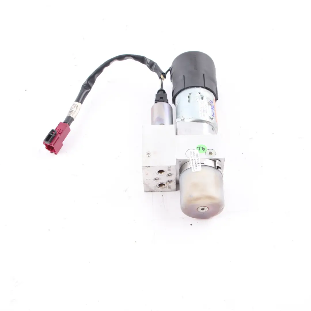 Pompa Portellone posteriore coperchio bagagliaio per Mercedes ML W164 con numero di parte A1648000648 Mercedes ML W164 Pompa Portellone posteriore coperchio bagagliaio - SKU A1648000648 - Numero di parte A1648000648