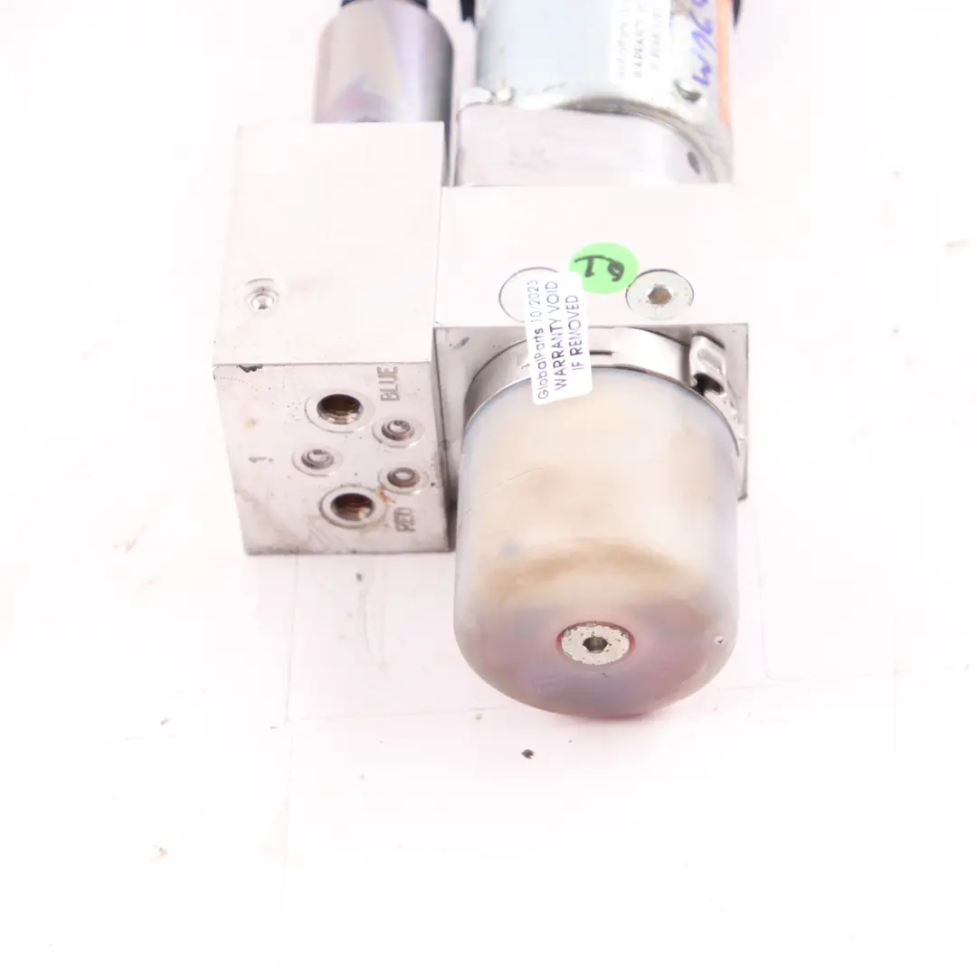 Mercedes ML W164 Pompa Hydrauliczna Tylnej Klapy Bagażnika - SKU A1648000648 - Numer Części A1648000648