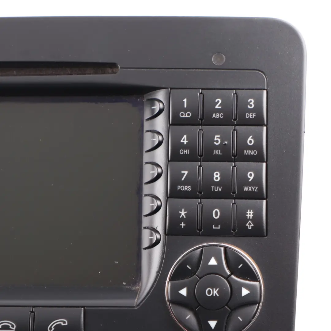 Reproductor Radio Reproductor CD Estéreo Unidad para Mercedes ML W164 con número de pieza A1648202679 Mercedes ML W164 Reproductor Radio Reproductor CD Estéreo Unidad - SKU A1648202679 - Número de pieza A1648202679