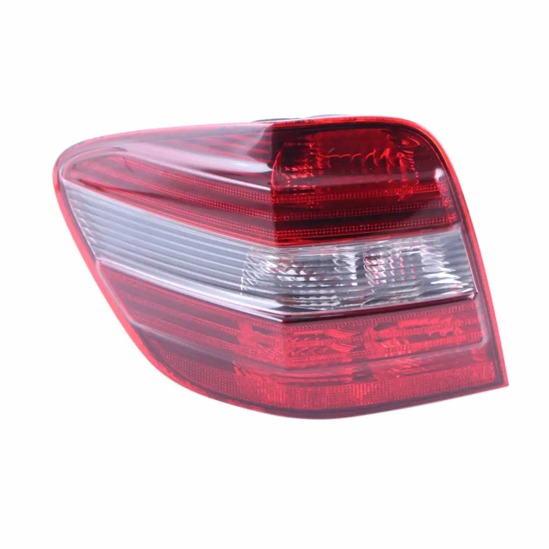Fanale posteriore Mercedes ML W164 Sinistro Luce Pannello laterale 4 per con numero di parte A164820396 Fanale posteriore Mercedes ML W164 Sinistro Luce Pannello laterale 4 - SKU A1648203964-1 - Numero di parte A164820396