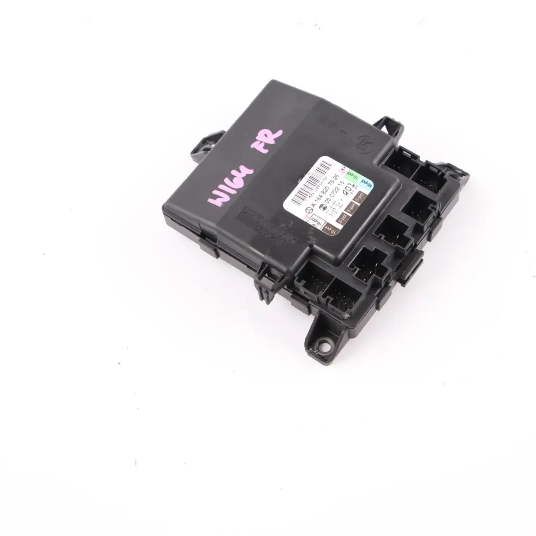 Módulo Puerta Delantera Derecha Módulo Unidad Control para Mercedes W164 con número de pieza A1648207826 Mercedes W164 Módulo Puerta Delantera Derecha Módulo Unidad Control - SKU A1648207826 - Número de pieza A1648207826