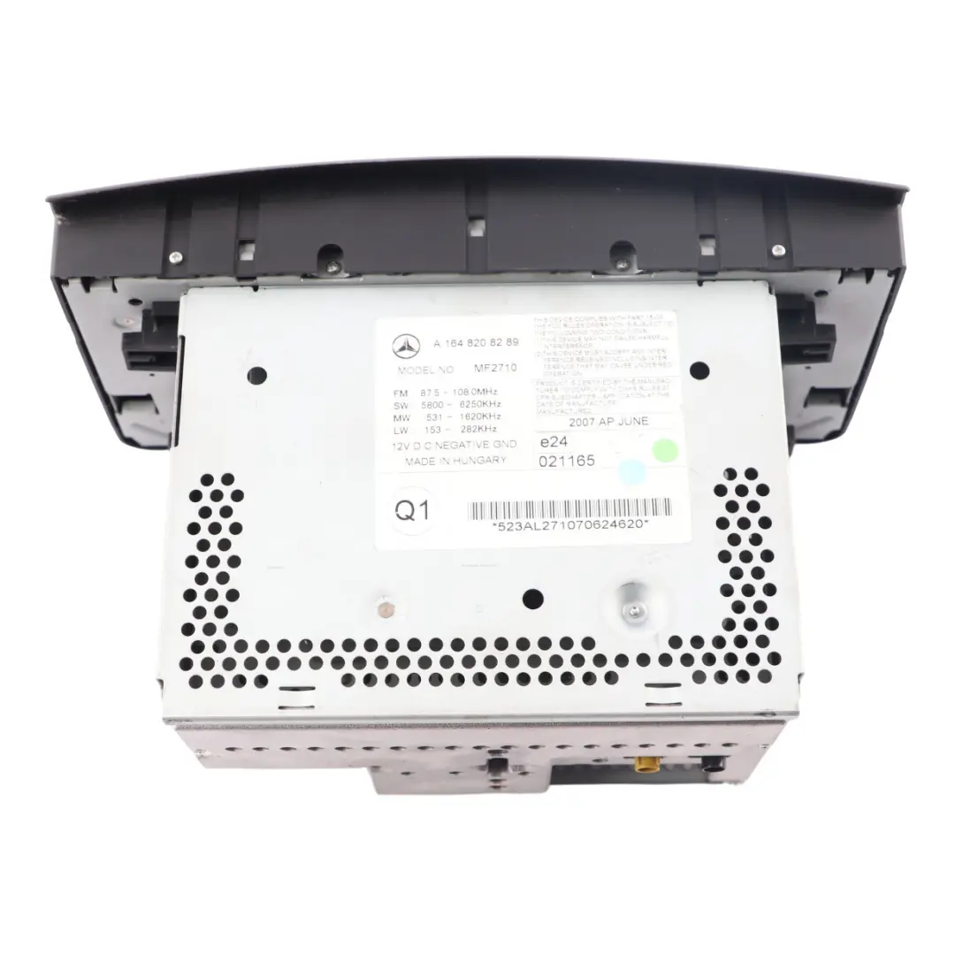 Radio CD Joueur Audio Stéréo Tête Unité pour Mercedes ML W164 à propos du numéro de pièce A1648208289 Mercedes ML W164 Radio CD Joueur Audio Stéréo Tête Unité - SKU A1648208289 - Numéro de pièce A1648208289