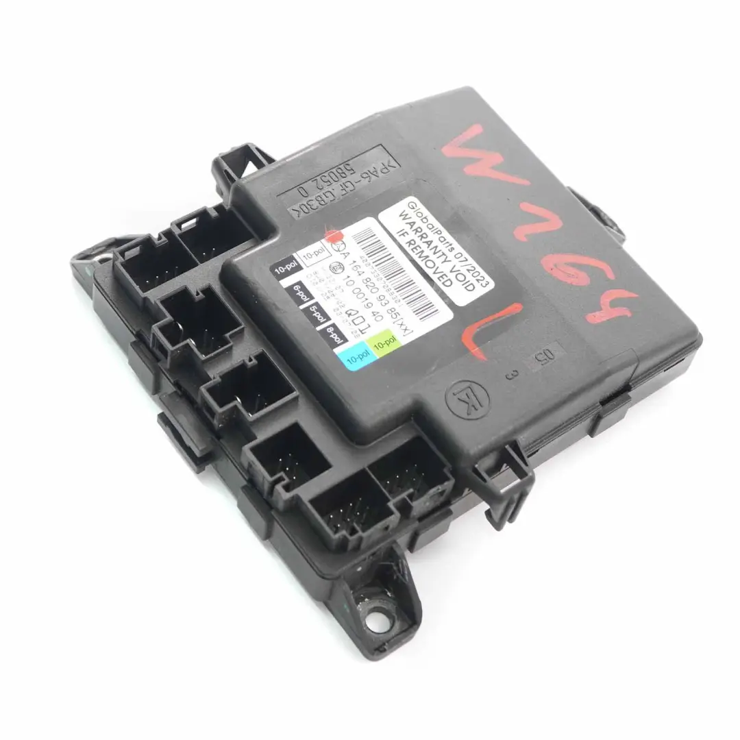 Tür Modul Vorne Links Steuergerät Modul für Mercedes ML W164 mit Teilenummer A1648209385 Mercedes ML W164 Tür Modul Vorne Links Steuergerät Modul - SKU A1648209385 - Teilenummer A1648209385