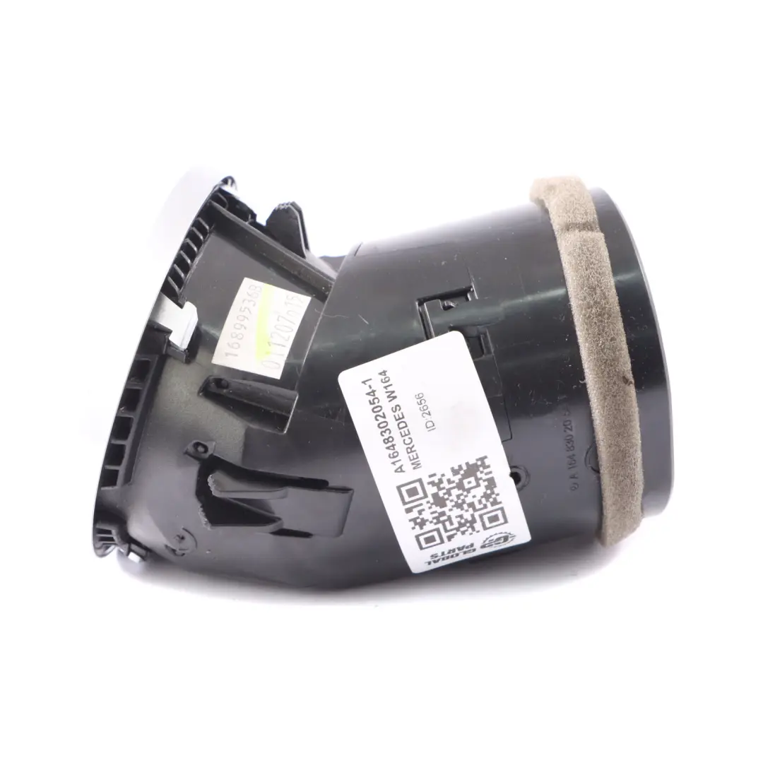 Luftauslass rechts Düse Kühlergrill schwarz für Mercedes ML W164 mit Teilenummer A1648302054 Mercedes ML W164 Luftauslass rechts Düse Kühlergrill schwarz - SKU A1648302054-1 - Teilenummer A1648302054