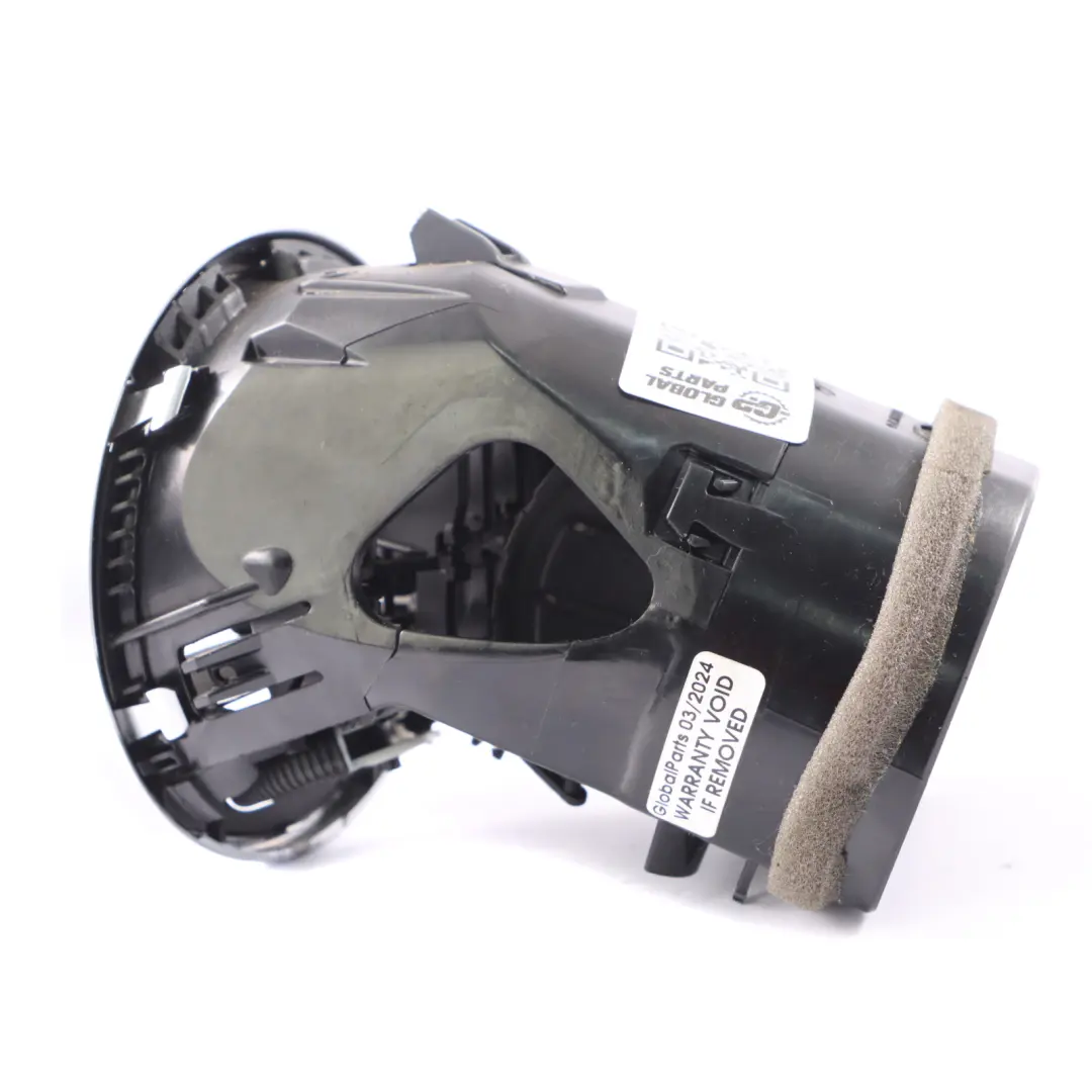 Kratka Nawiewu Deski Prawa do Mercedes ML W164 o numerze A1648302054 Mercedes ML W164 Kratka Nawiewu Deski Prawa - SKU A1648302054-1 - Numer Części A1648302054