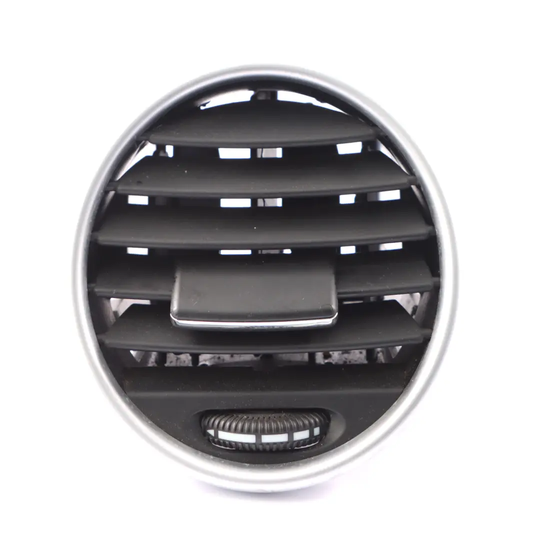 Grille d'aération centrale du tableau de bord Noir pour Mercedes ML W164 à propos du numéro de pièce A1648302154 Mercedes ML W164 Grille d'aération centrale du tableau de bord Noir - SKU A1648302154-3 - Numéro de pièce A1648302154