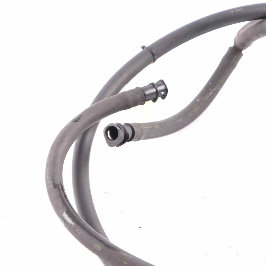 Headlamp Headlight Washer Pipe Line Spray Nozzle to Mercedes ML W164 with Part number A1648600092 Mercedes ML W164 Headlamp Headlight Washer Pipe Line Spray Nozzle - SKU A1648600092 - Part number A1648600092