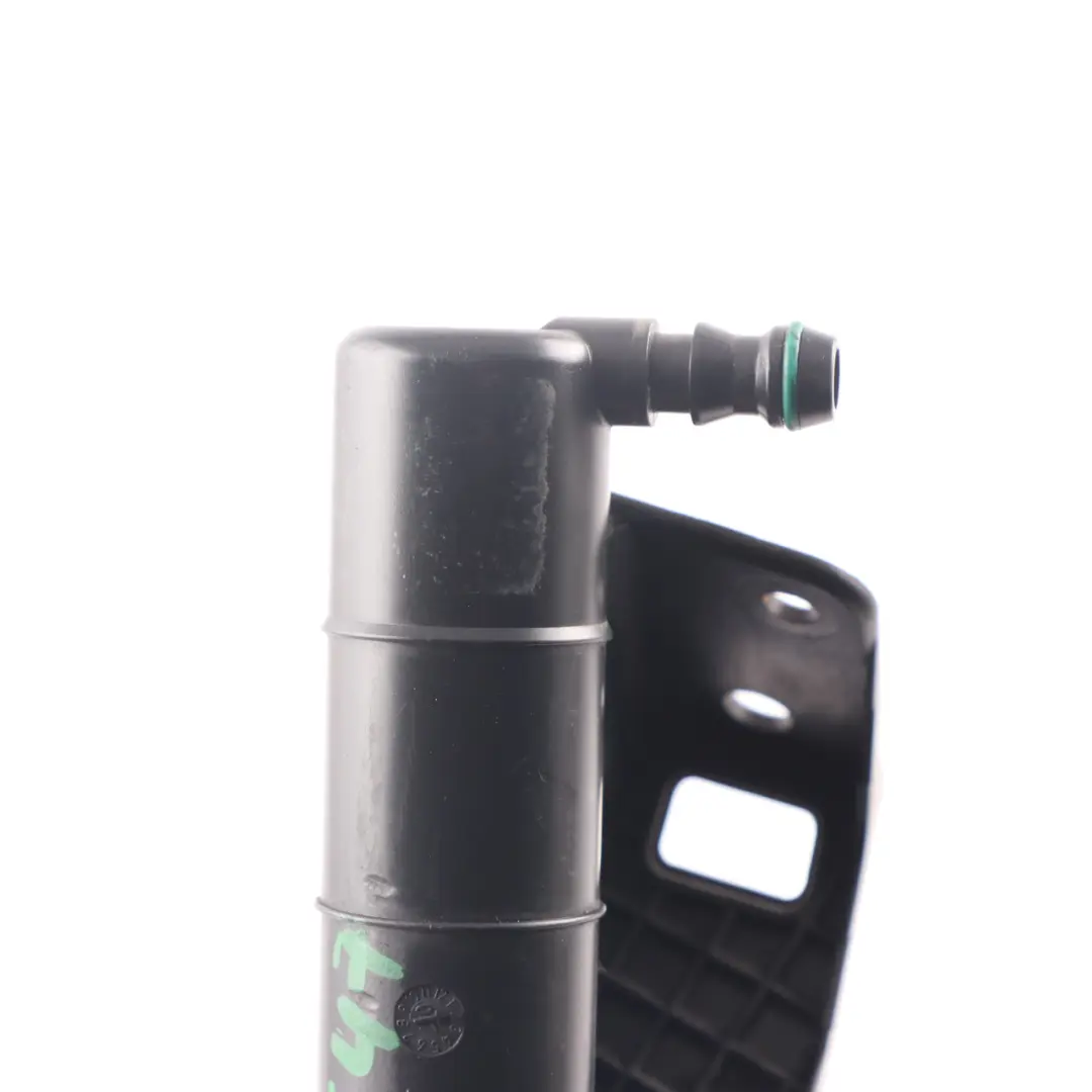 Headlight Washer Jet Spray Nozzle Right O/S to Mercedes ML W164 with Part number A1648600647 Mercedes ML W164 Headlight Washer Jet Spray Nozzle Right O/S - SKU A1648600647 - Part number A1648600647