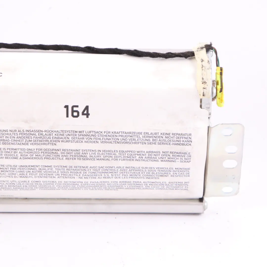 Módulo aire salpicadero delantero lado del pasajero para Mercedes ML W164 con número de pieza A1648600805 Mercedes ML W164 Módulo aire salpicadero delantero lado del pasajero - SKU A1648600805 - Número de pieza A1648600805