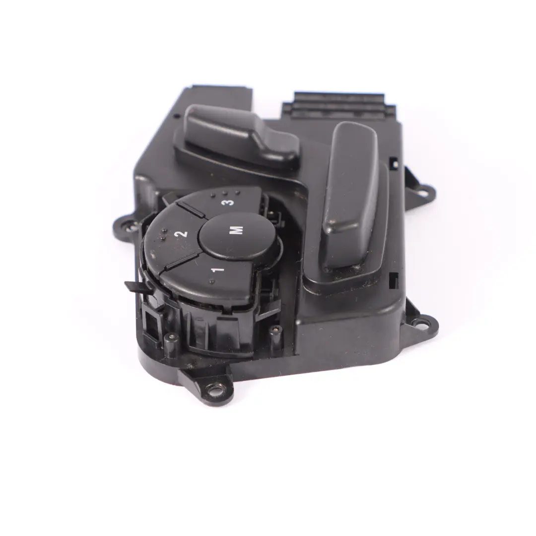 Panel Izquierdo Asiento Delantero Ajustable Memoria para Mercedes W164 con número de pieza A1648704310 Mercedes W164 Panel Izquierdo Asiento Delantero Ajustable Memoria - SKU A1648704310 - Número de pieza A1648704310