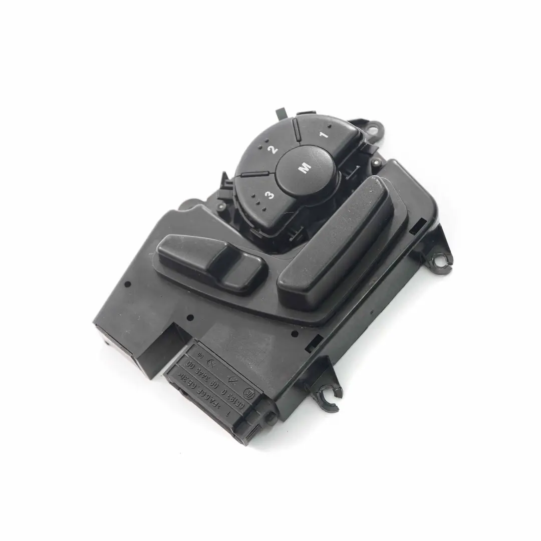 Przełączniki Fotela Prawe Pamięć do Mercedes ML W164 o numerze A1648704410 Mercedes ML W164 Przełączniki Fotela Prawe Pamięć - SKU A1648704410 - Numer Części A1648704410