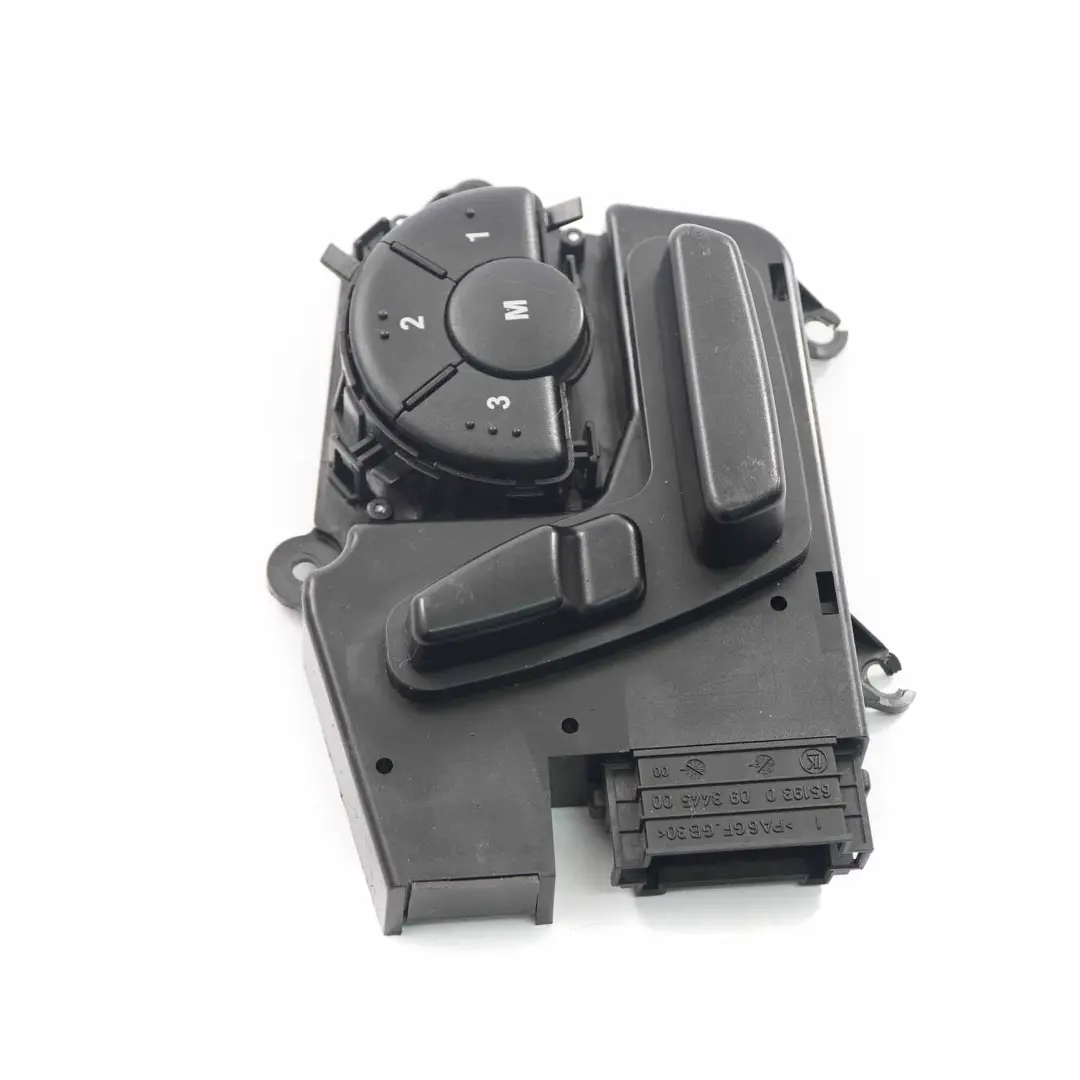Pannello interruttori destro Sedile anteriore per Mercedes ML W164 con numero di parte A1648704410 Mercedes ML W164 Pannello interruttori destro Sedile anteriore - SKU A1648704410 - Numero di parte A1648704410