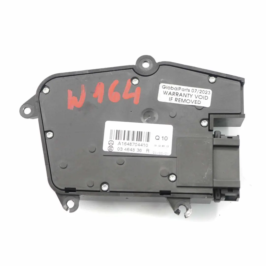 Mercedes ML W164 Panneau de Commutateur Droit Siège Avant Réglable - SKU A1648704410 - Numéro de pièce A1648704410